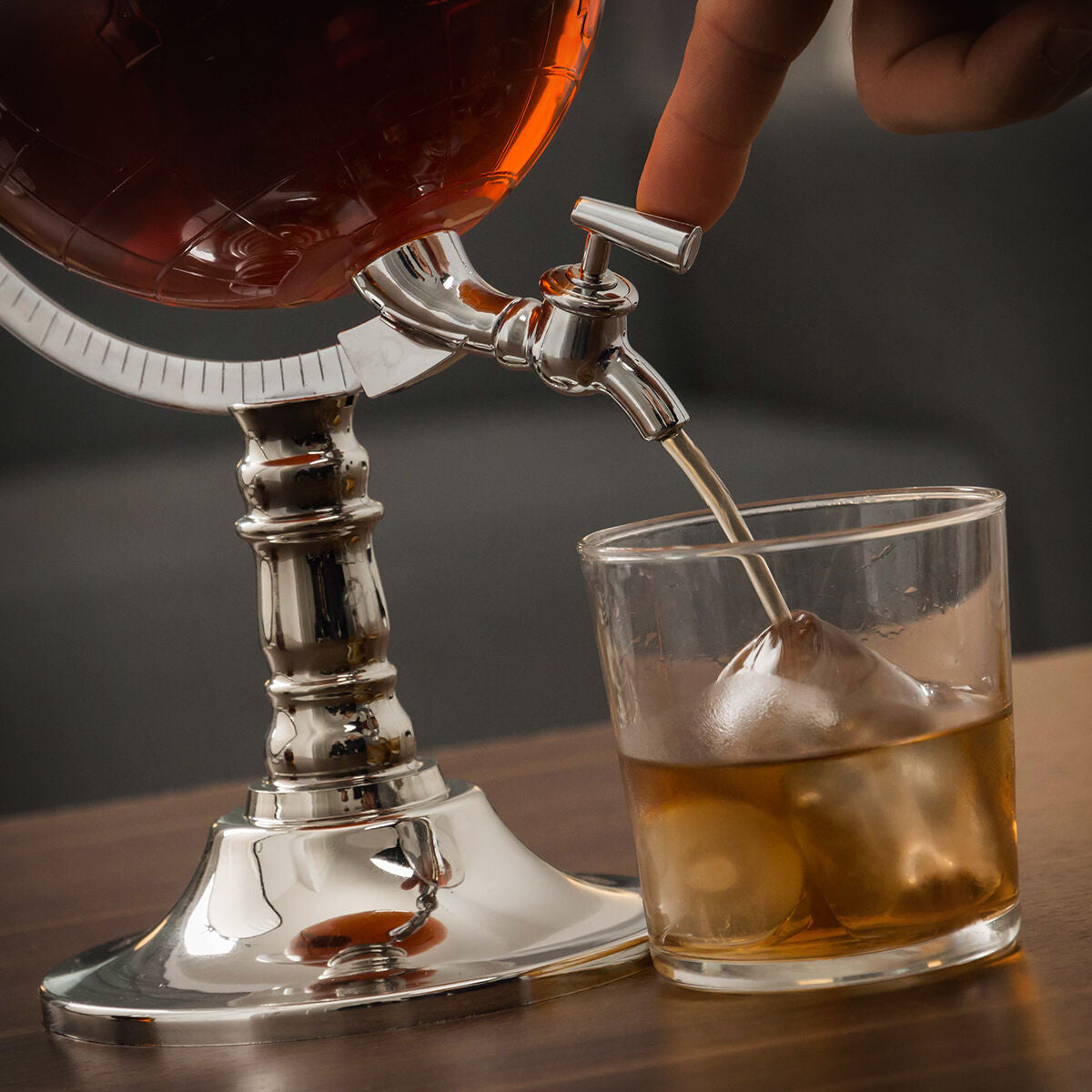 Getränkespender Globe