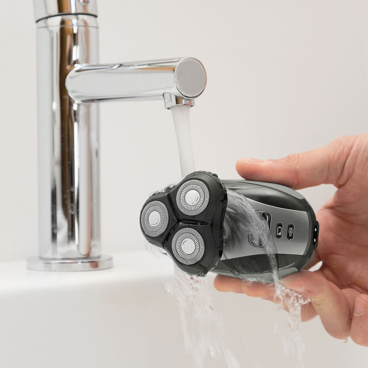 5 in 1 Wiederaufladbarer Ergonomischer Rasierapparat