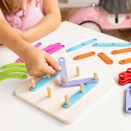 Holzspielzeug zum Zusammenbauen von Buchstaben und Zahlen 27 Teile