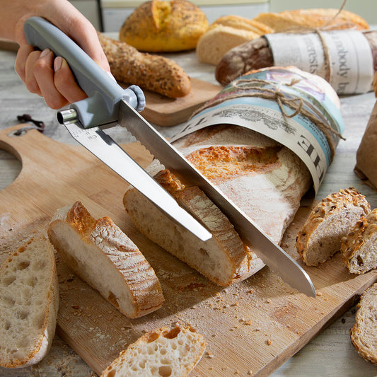 Brotmesser mit Verstellbarer Schneidführung