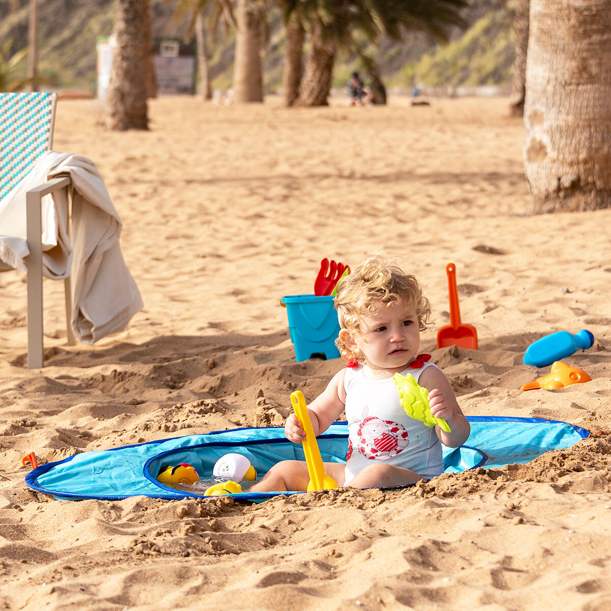 Strandzelt für Kinder mit Mini-Pool